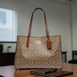 Coach Signature Large Avenue Carryall Canvas Bag Womens F79987 EUC w/ dust bag